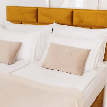 Barbara Ii - Luxury With Balcony Guest house *