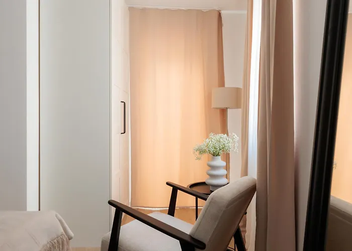 Barbara Ii - Luxury With Balcony ゲストハウス 3*