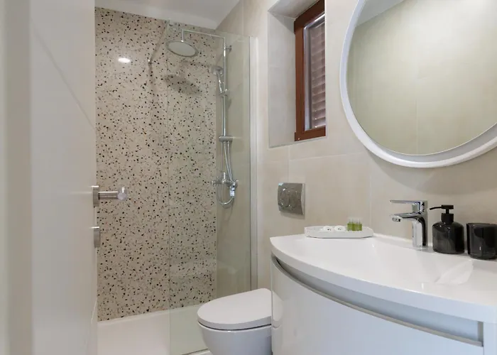 Barbara Ii - Luxury With Balcony ゲストハウス ザダル