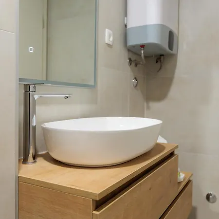 Barbara Ii - Luxury With Balcony Zadar