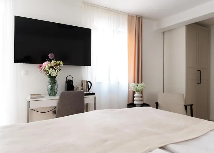 Barbara Ii - Luxury With Balcony